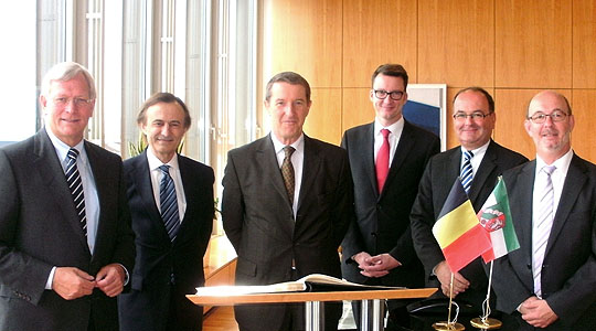 Teilnehmer der Begegnung anlässlich des Antrittsbesuchs von Belgiens neuem Botschafter