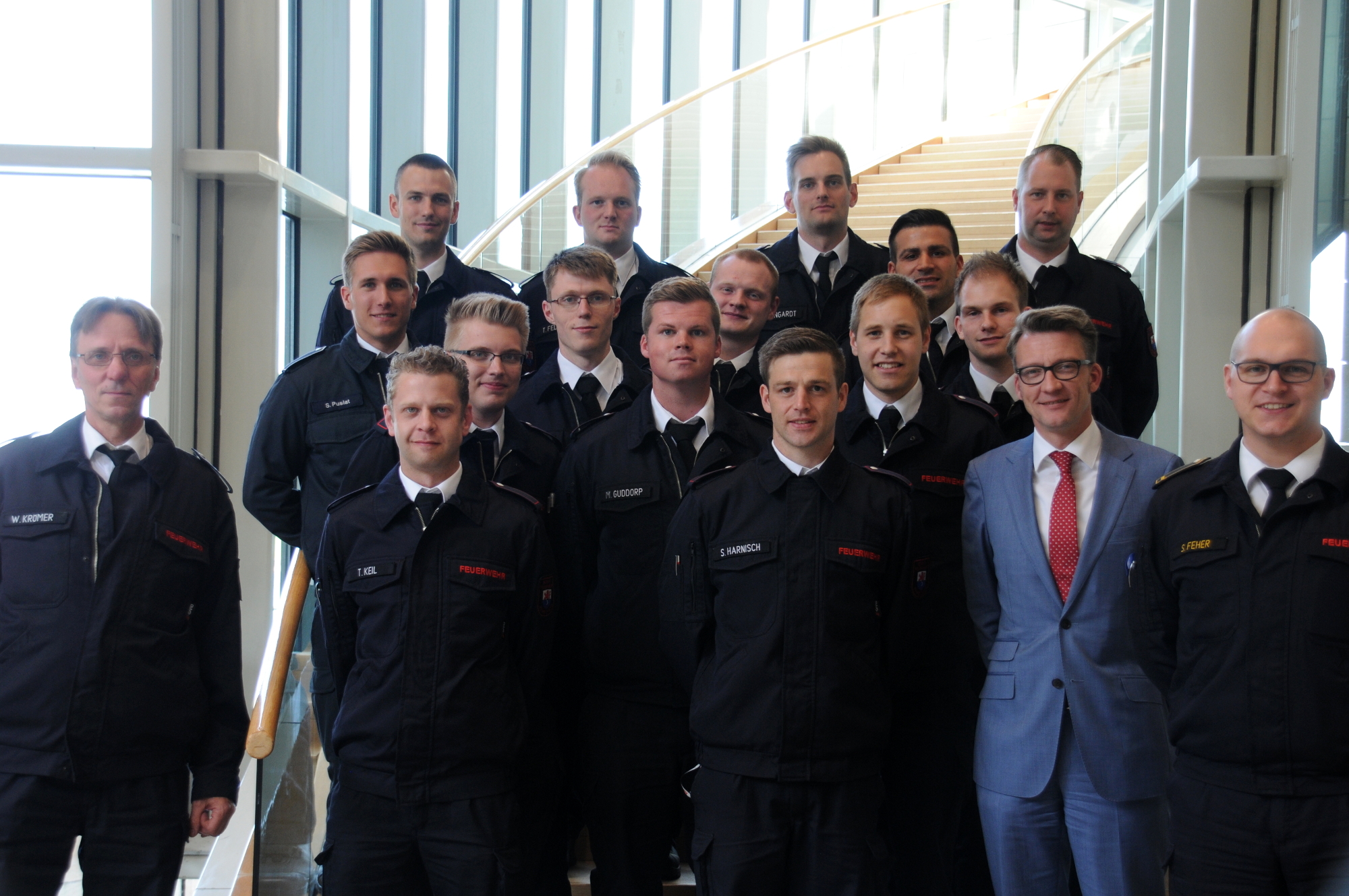 Angehende Brandmeister zu Besuch im Landtag